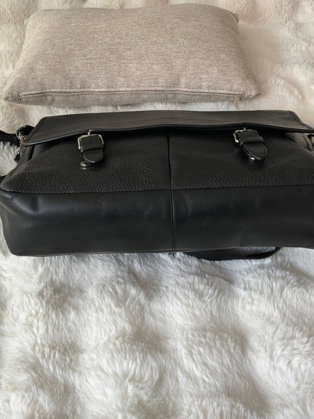COACH Henry Messenger Bag in Black Pebbled Leather F54149 Fits 15” x 11” x 3.5” - Picture 7 of 10